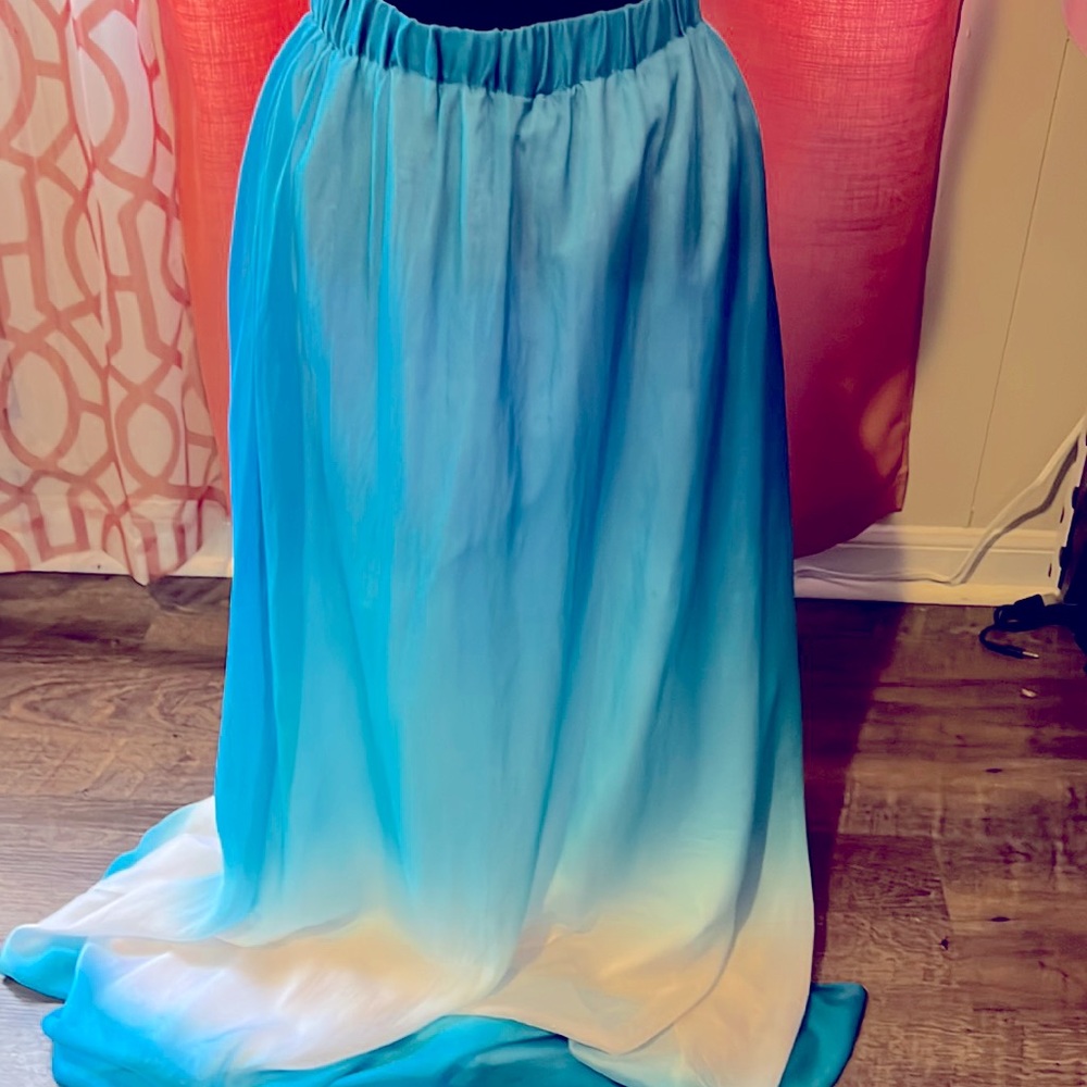 White House Black Market Long silk skirt size XS